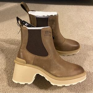 Sorel Chelsea Boots Size 7